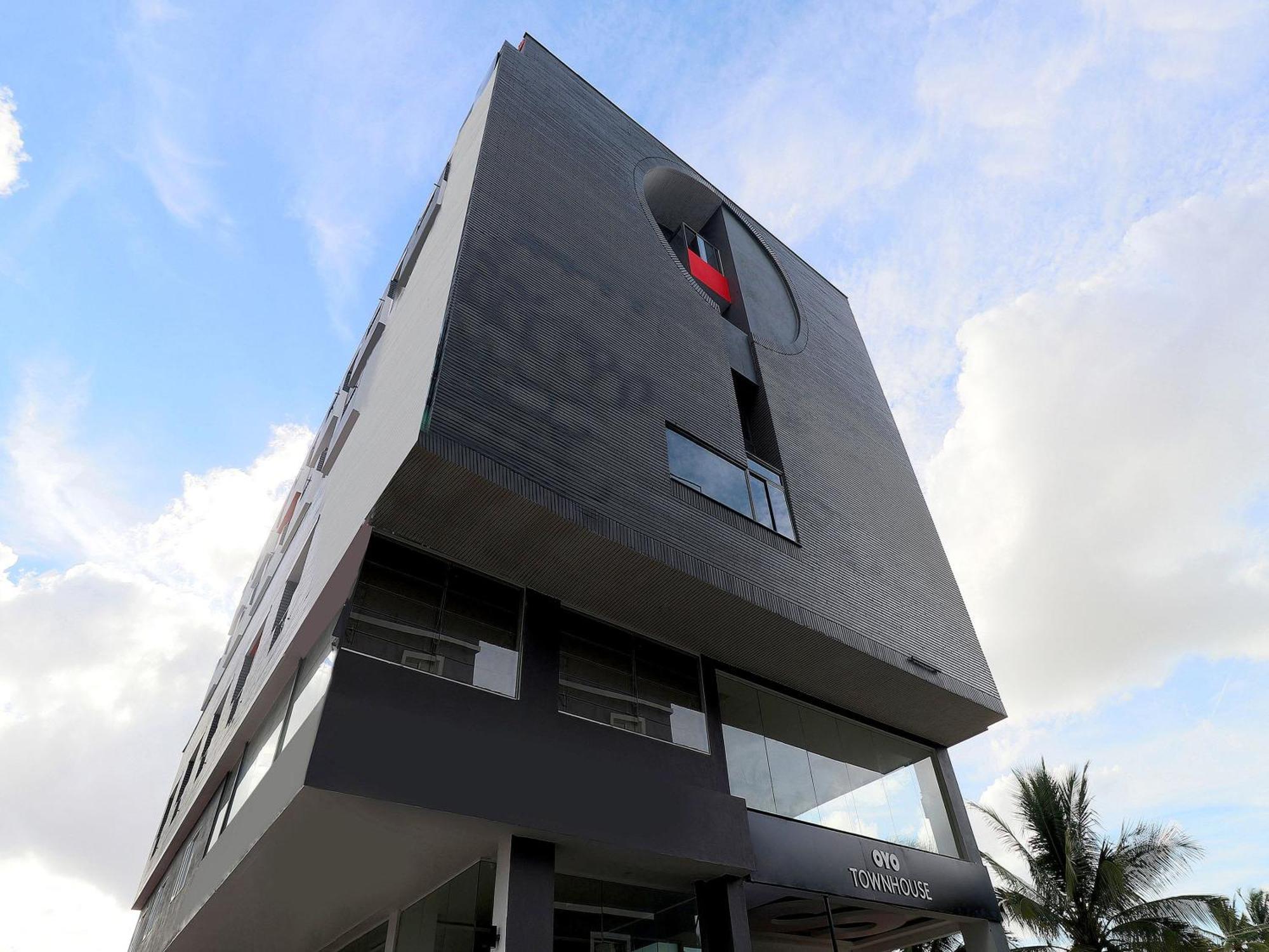 Super Townhouse Reva College University Yelahanka Exterior foto