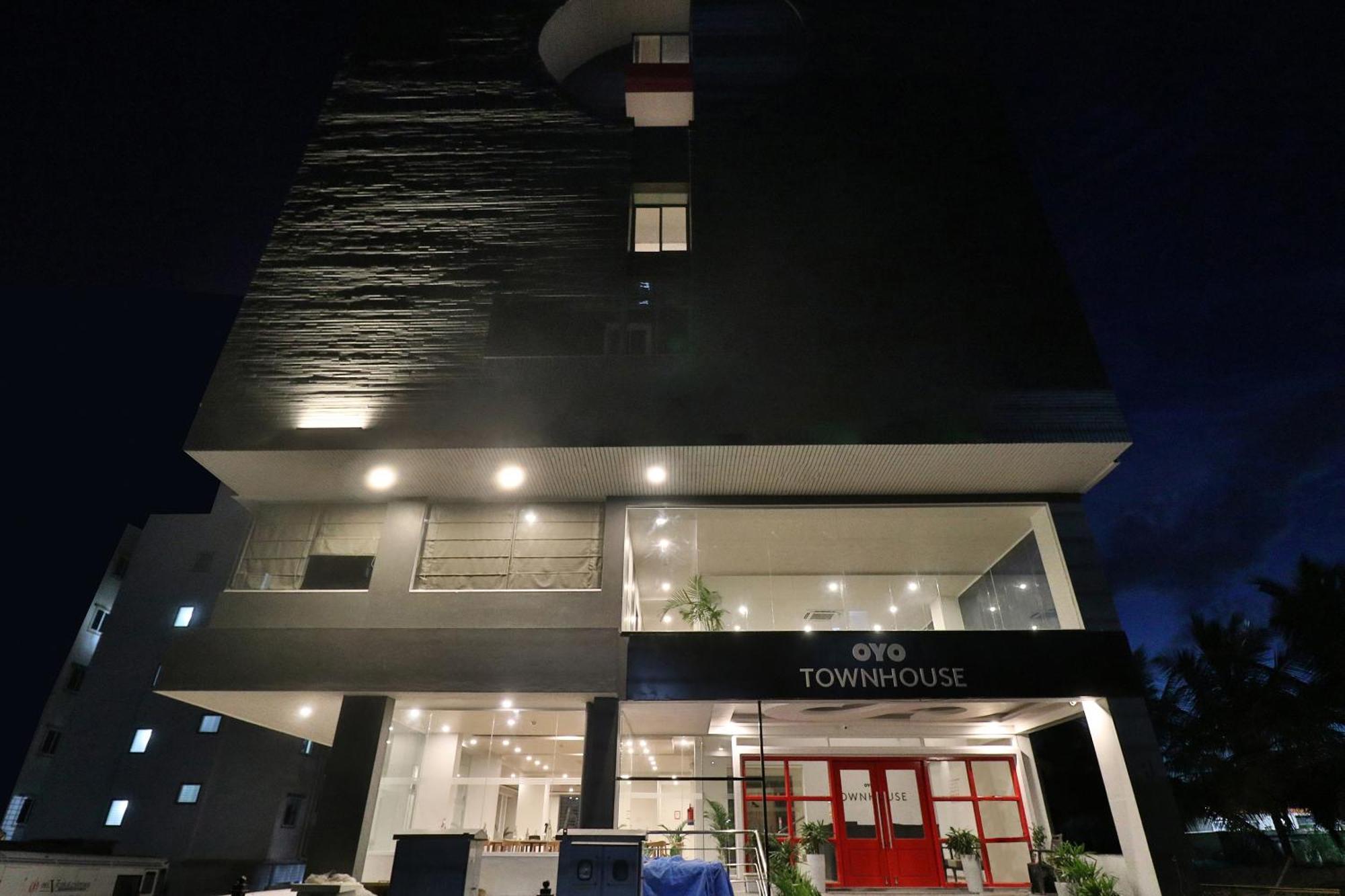 Super Townhouse Reva College University Yelahanka Exterior foto